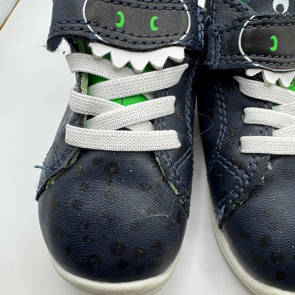 Carter's Toddler Boy Size 5 Black and Blue Dinosaur Sneakers Shoes - Picture 2 of 6